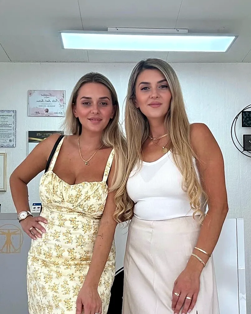 Die Zwillingsschwestern Mrika und Lajde im Studio Twins Beauty in Wattwil